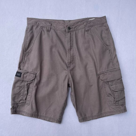 Wrangler Men’s Taupe Gray 5-Pocket Cargo Shorts Size 36 Utility Outdoor Dad Core - Picture 1 of 8